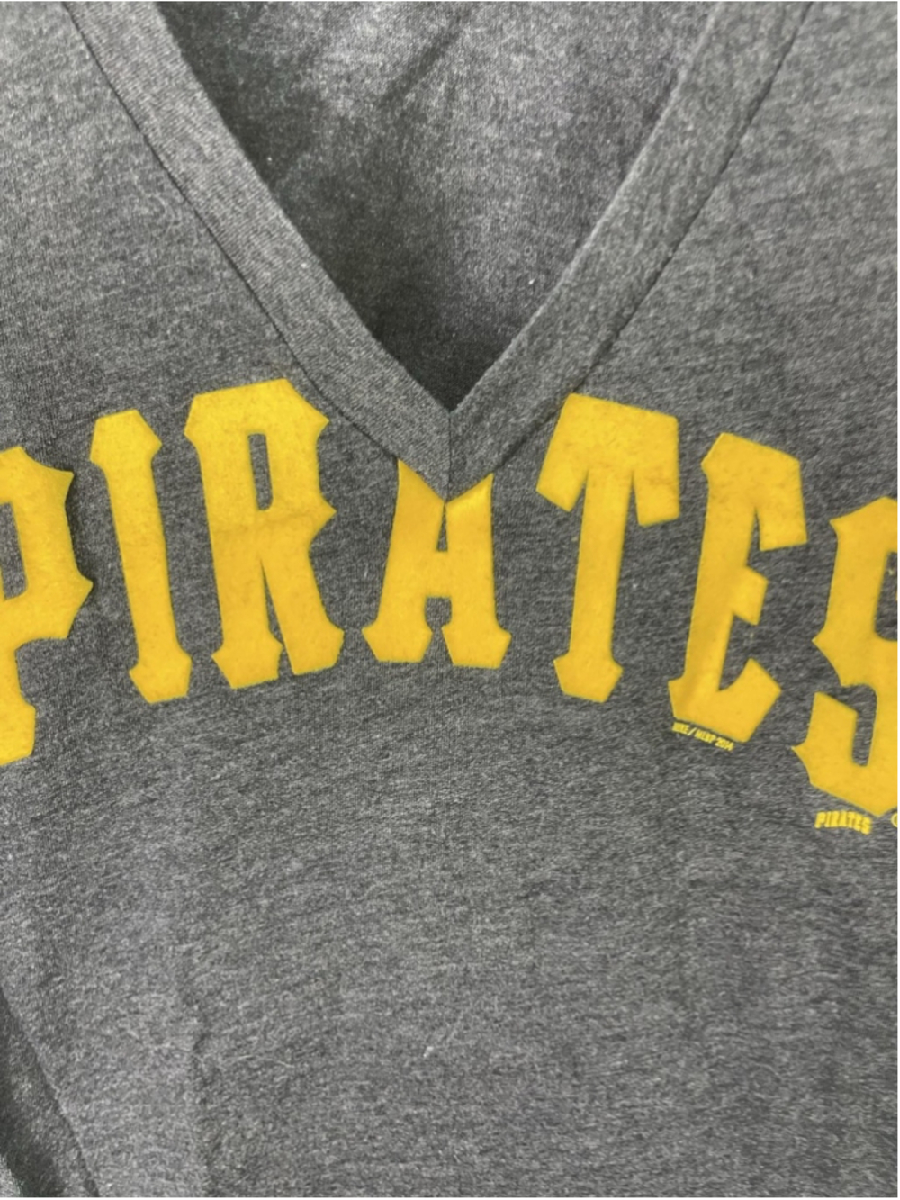 Pittsburgh Pirates Shirt Womens Medium Gray MLB Baseball Nike V Neck Raglan Tee - Picture 2 of 8